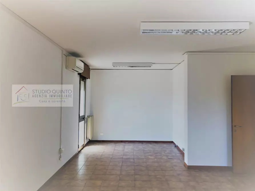 Immagine 9 di Ufficio in affitto  a Zero Branco
