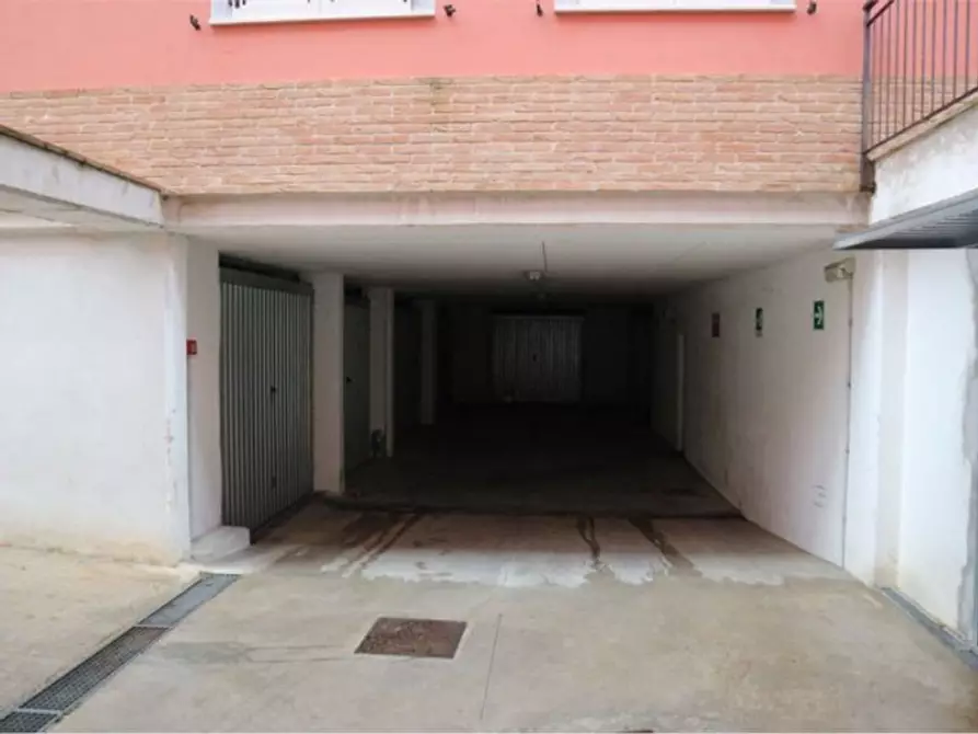 Immagine 1 di Garage in vendita  in vocabolo Bodoglie, N. SNC a Todi