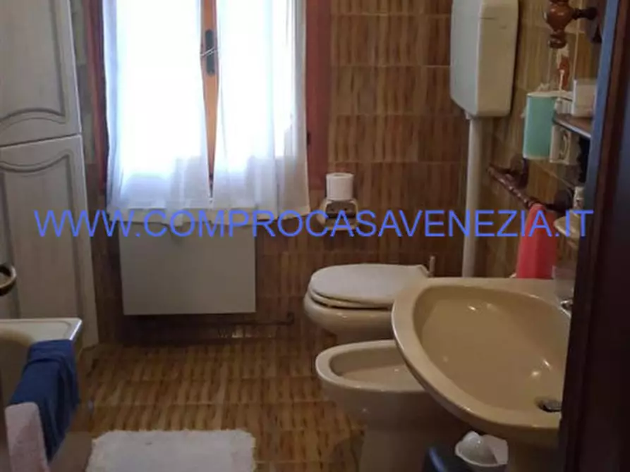 Immagine 2 di Rustico / casale in vendita  in via fontane a Villorba