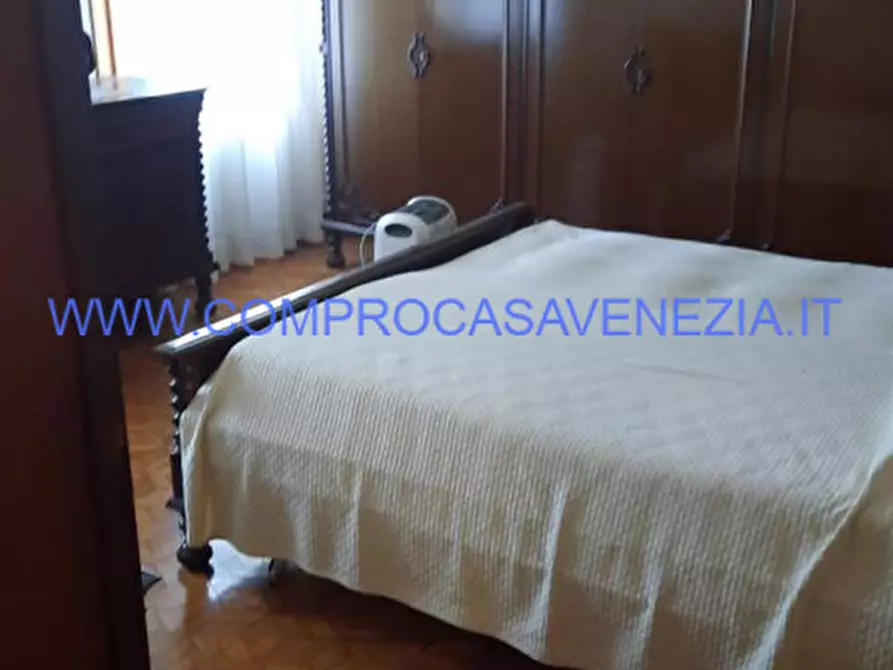 Immagine 3 di Rustico / casale in vendita  in via fontane a Villorba