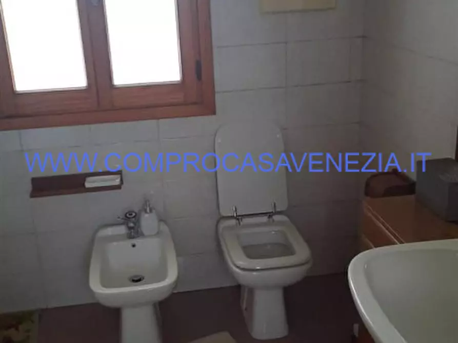 Immagine 9 di Rustico / casale in vendita  in via fontane a Villorba