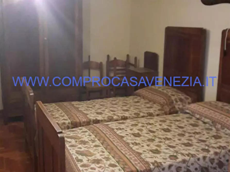 Immagine 15 di Rustico / casale in vendita  in via fontane a Villorba