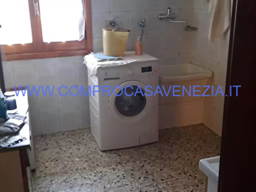 Immagine 18 di Rustico / casale in vendita  in via fontane a Villorba