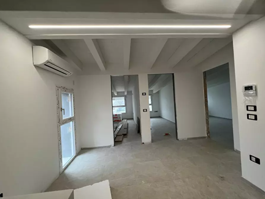 Immagine 3 di Appartamento in vendita  in Via Turati a Chioggia