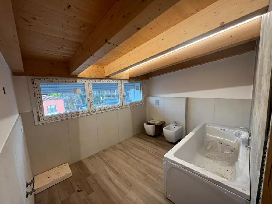 Immagine 10 di Appartamento in vendita  in Via Turati a Chioggia