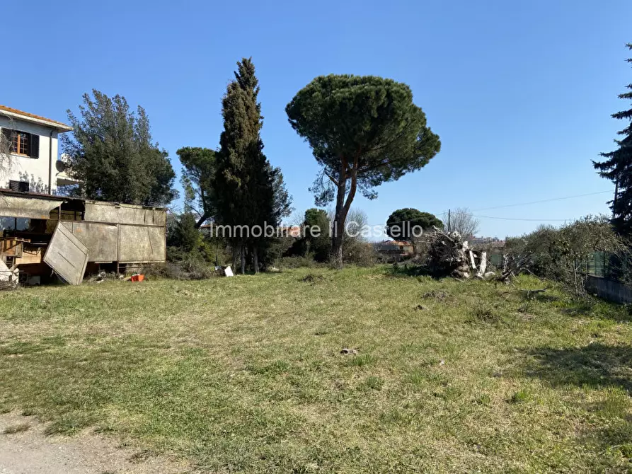 Immagine 1 di Terreno in vendita  a Castiglione Del Lago