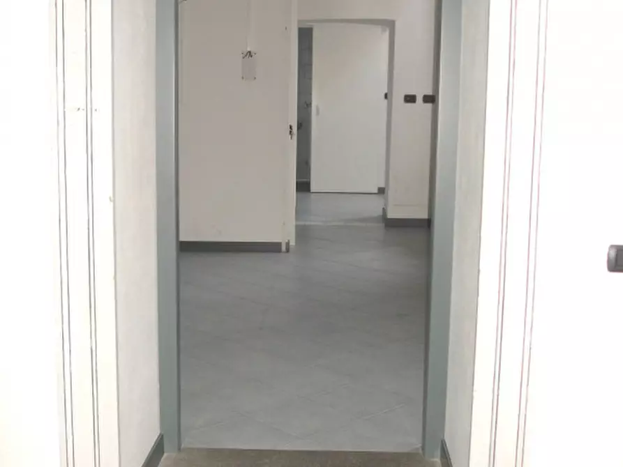 Immagine 14 di Ufficio in vendita  in Piazza Santo stefano 5 a Casale Monferrato