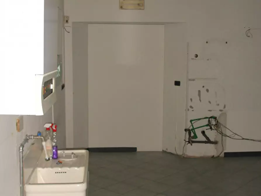 Immagine 21 di Ufficio in vendita  in Piazza Santo stefano 5 a Casale Monferrato