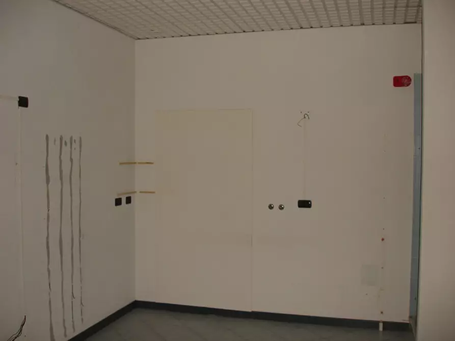 Immagine 22 di Ufficio in vendita  in Piazza Santo stefano 5 a Casale Monferrato