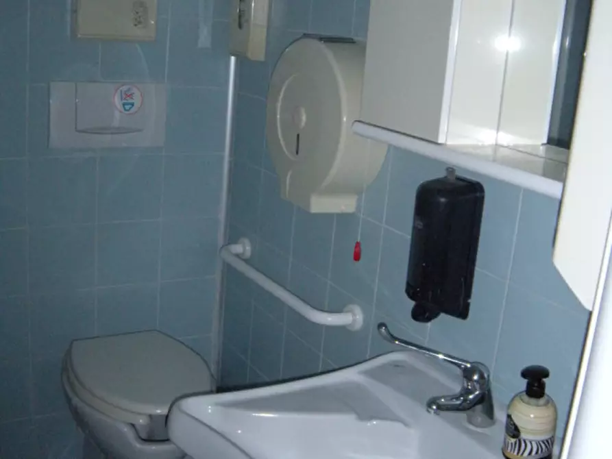 Immagine 39 di Ufficio in vendita  in Piazza Santo stefano 5 a Casale Monferrato