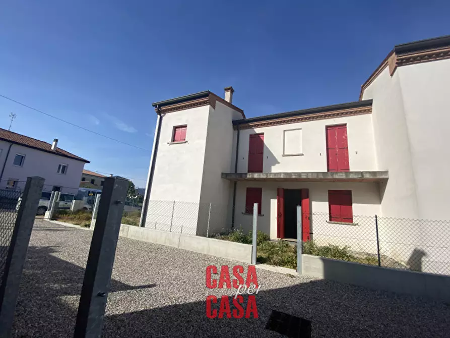 Immagine 1 di Casa bifamiliare in vendita  in via bressane a Este