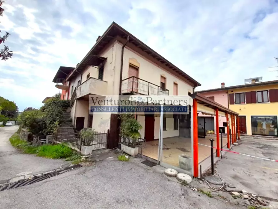 Immagine 18 di Bed & Breakfast in vendita  in via trento a Pozzolengo
