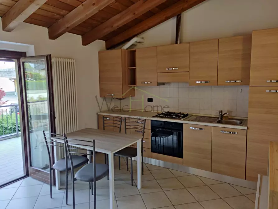 Immagine 1 di Appartamento in affitto  in Via Molinara a Albavilla