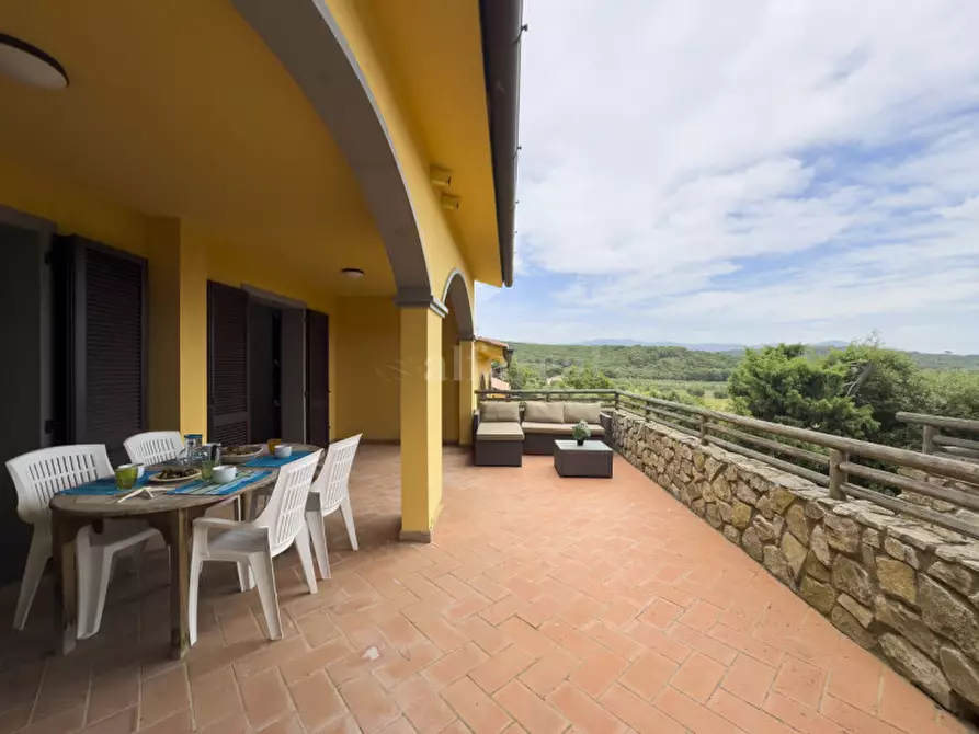 Immagine 3 di Appartamento in vendita  in località Serignano a Castiglione Della Pescaia