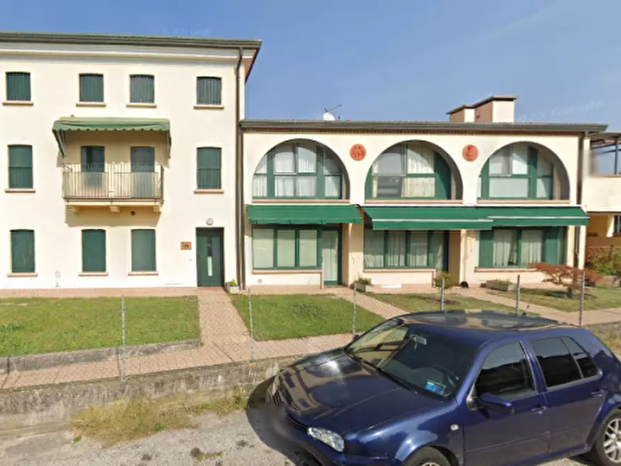 Immagine 2 di Appartamento in vendita  in Via Giove a Nove