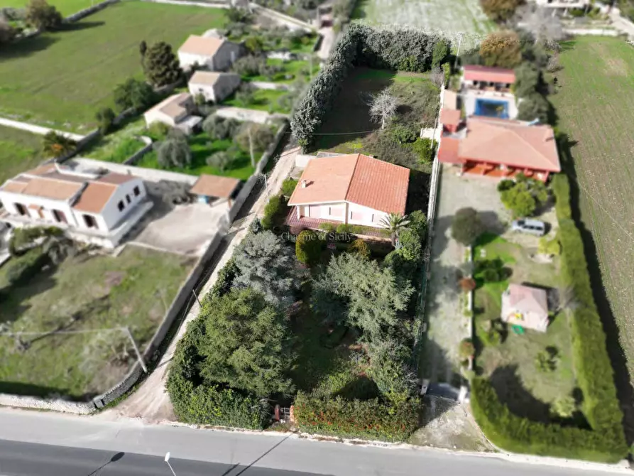 Immagine 3 di Villa in vendita  in Via Modica Giarratana 119 a Modica