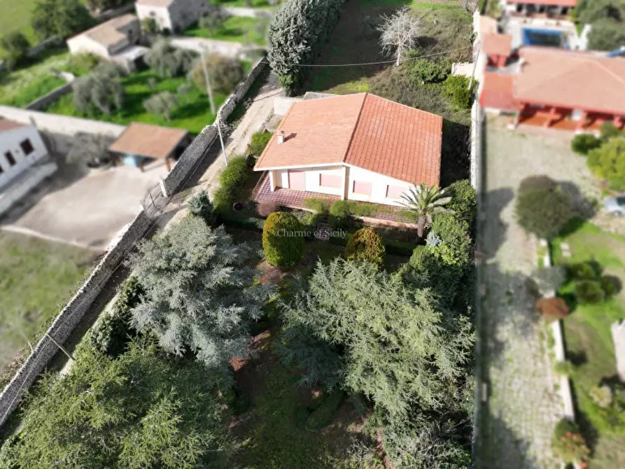 Immagine 10 di Villa in vendita  in Via Modica Giarratana 119 a Modica
