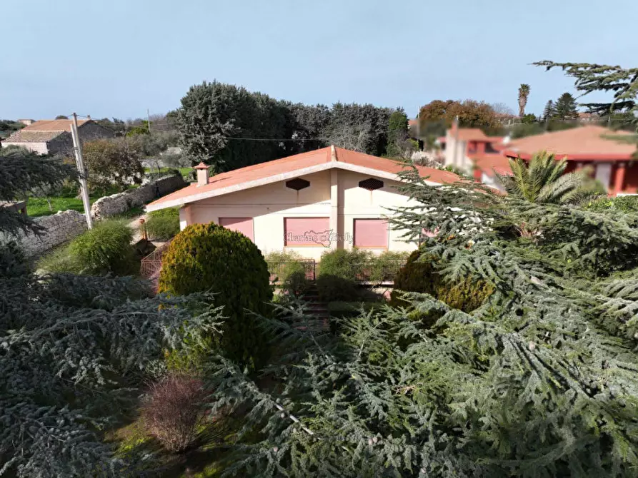Immagine 12 di Villa in vendita  in Via Modica Giarratana 119 a Modica