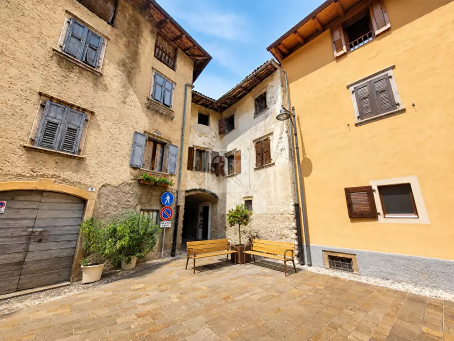 Immagine 1 di Rustico / casale in vendita  in VIA NICOLETTI n. 13 a Cavedine