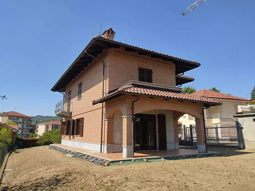 Immagine 1 di Villa in vendita  in strada Loreto 28 a Moncalieri