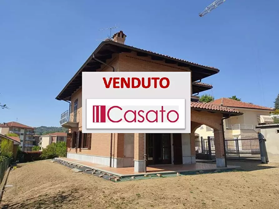 Immagine 1 di Villa in vendita  in strada Loreto 28 a Moncalieri