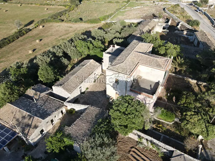 Immagine 40 di Villa in vendita  in Contrada Quartarella a Modica