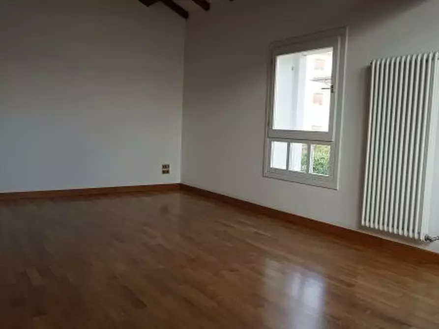 Immagine 2 di Casa indipendente in affitto  in Corso Mazzini a Marostica