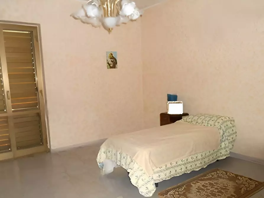 Immagine 3 di Villa in vendita  in Via Salvatore Foderaro 20 a Lamezia Terme