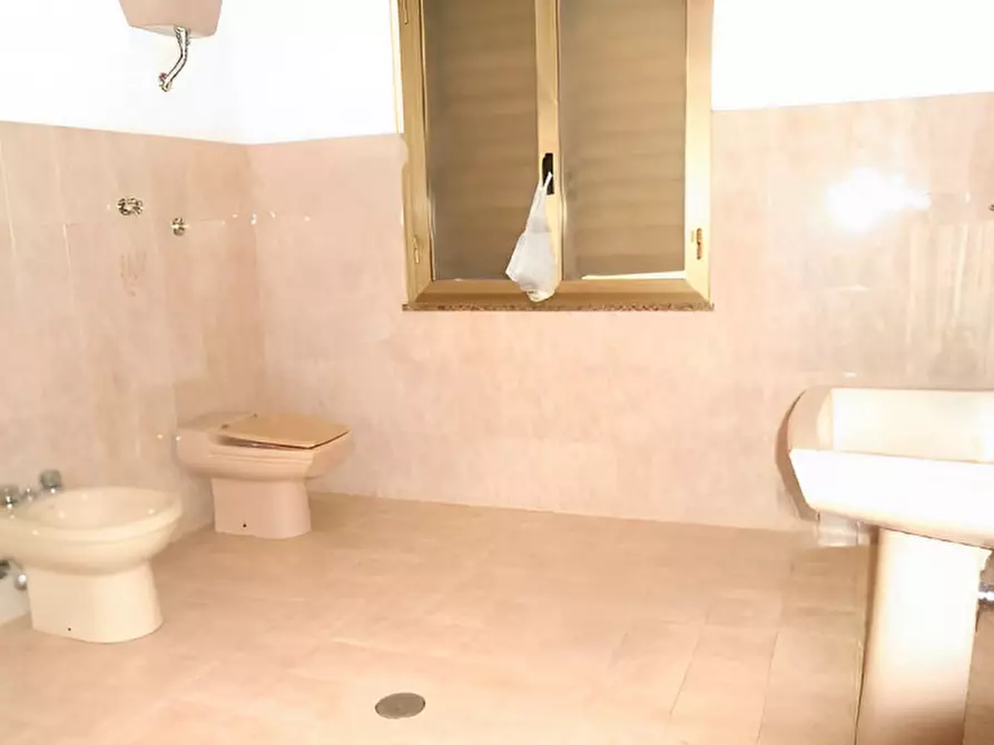 Immagine 6 di Villa in vendita  in Via Salvatore Foderaro 20 a Lamezia Terme