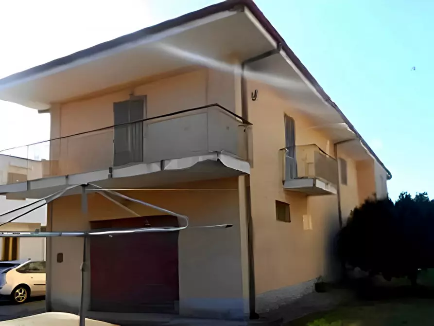 Immagine 10 di Villa in vendita  in Via Salvatore Foderaro 20 a Lamezia Terme