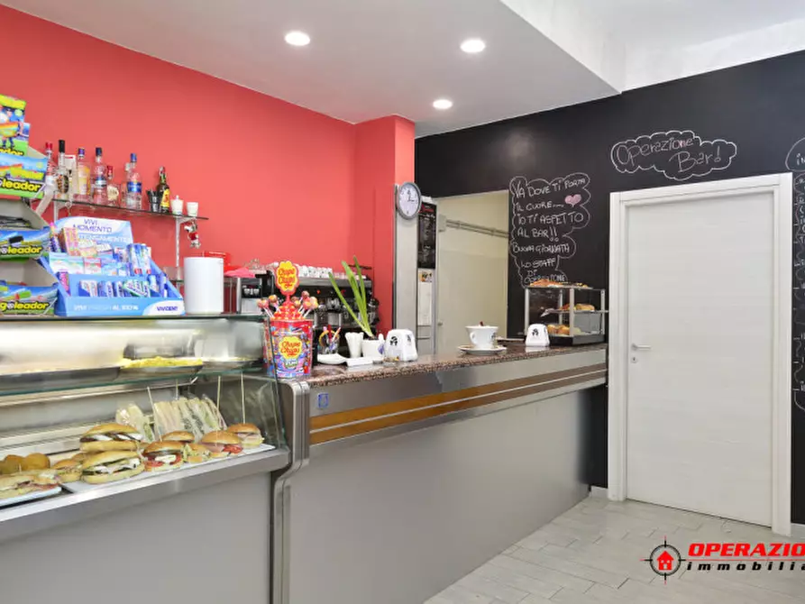 Immagine 3 di Attività commerciale in vendita  in VIA GREGORIO XI a Roma