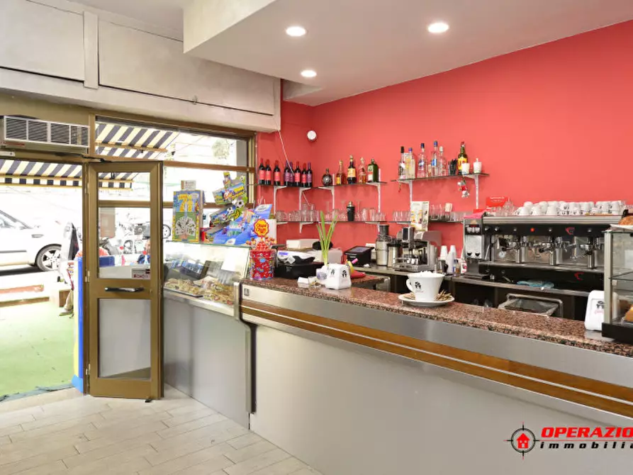 Immagine 6 di Attività commerciale in vendita  in VIA GREGORIO XI a Roma