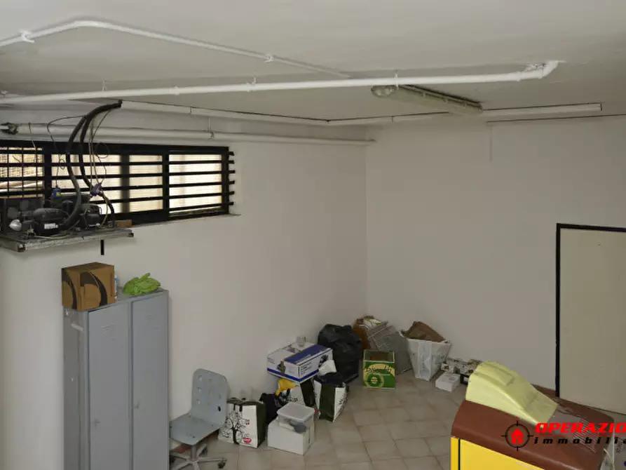 Immagine 9 di Attività commerciale in vendita  in VIA GREGORIO XI a Roma