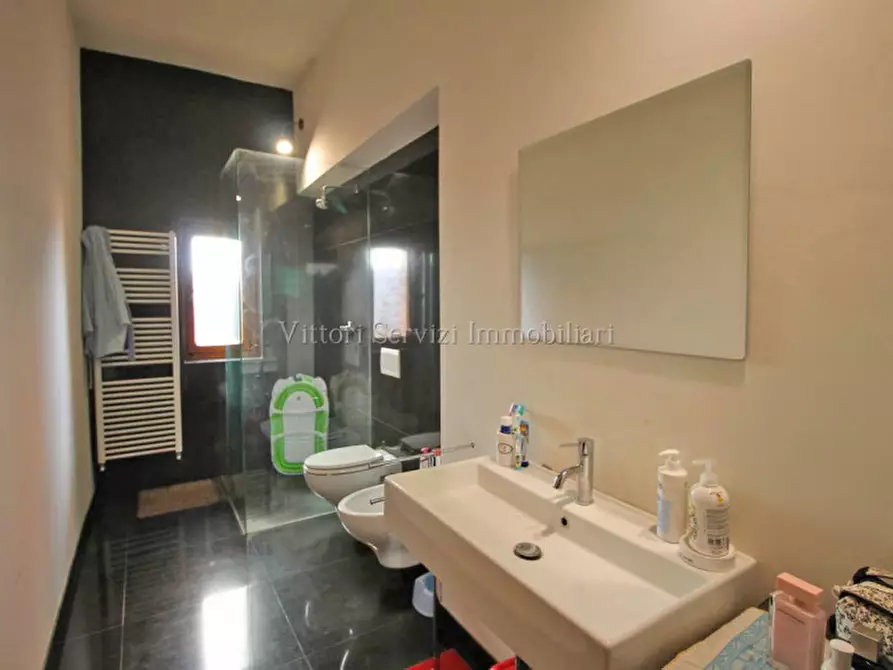 Immagine 15 di Casa quadrifamiliare in vendita  a Rapolano Terme