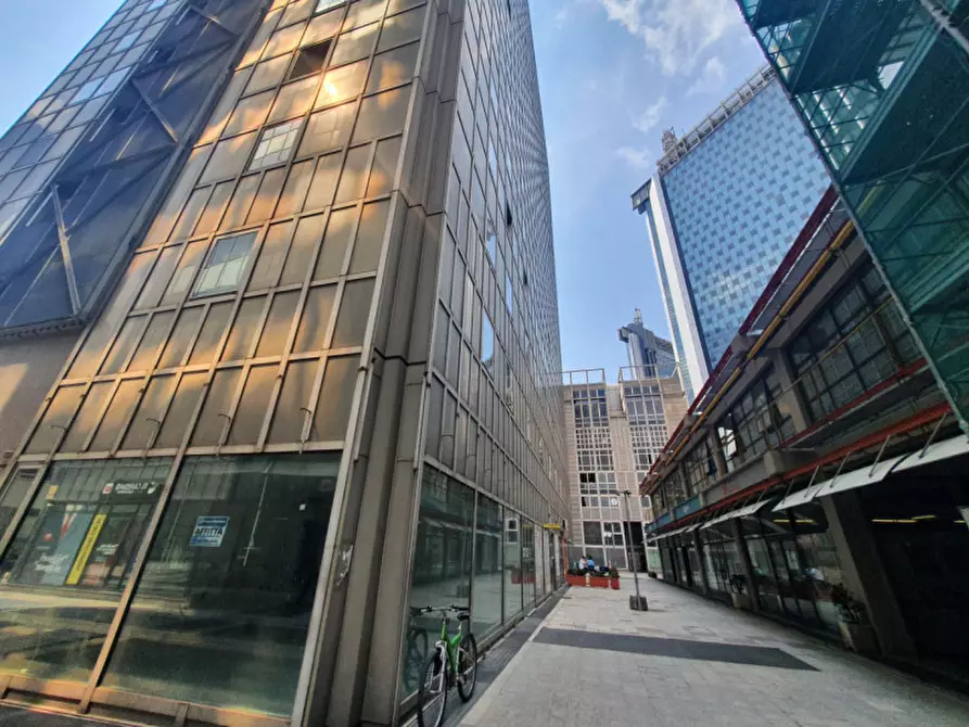 Immagine 10 di Ufficio in vendita  in Centro Direzionale a Napoli