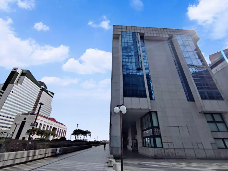 Immagine 11 di Ufficio in vendita  in Centro Direzionale a Napoli