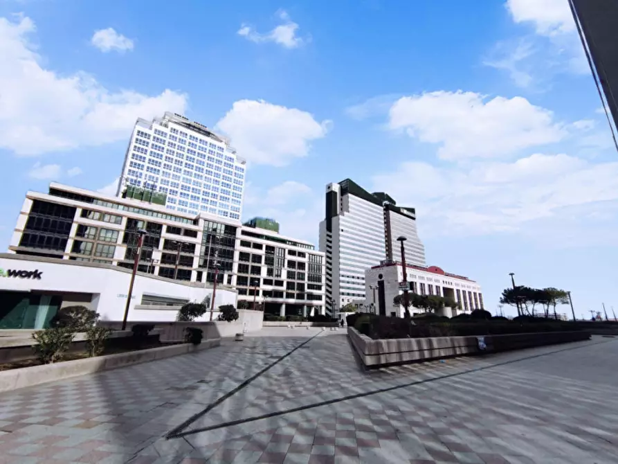 Immagine 12 di Ufficio in vendita  in Centro Direzionale a Napoli