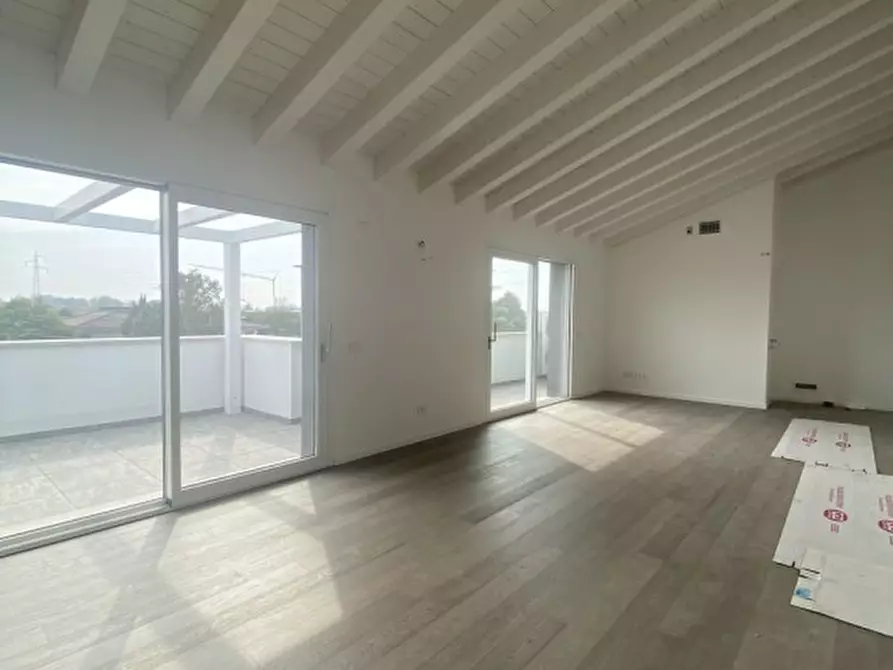 Immagine 3 di Attico in vendita  in via venezia a Vigonza
