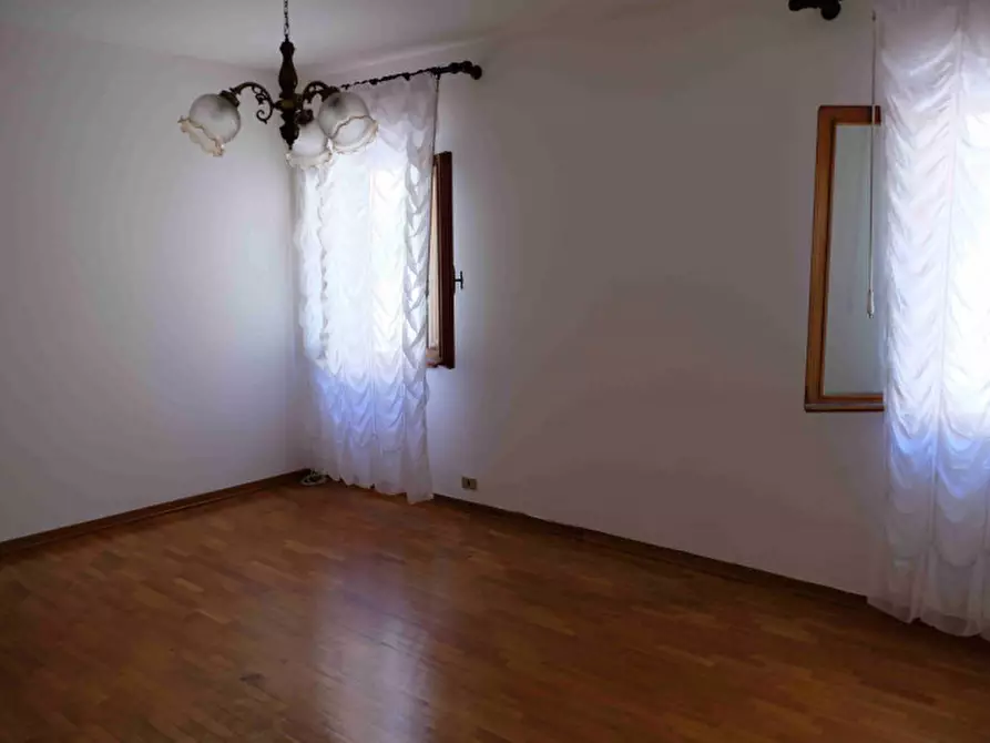 Immagine 19 di Palazzo in vendita  in piazza maggiore, 20 a Este