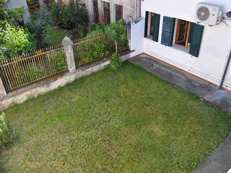 Immagine 3 di Palazzo in vendita  in piazza maggiore, 20 a Este