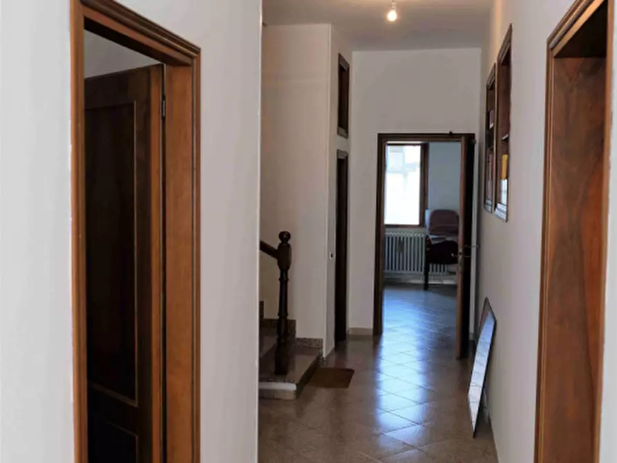 Immagine 15 di Palazzo in vendita  in piazza maggiore, 20 a Este