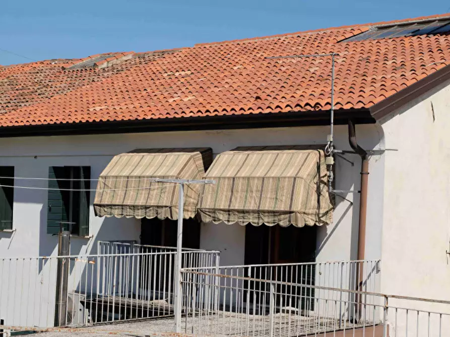 Immagine 27 di Palazzo in vendita  in piazza maggiore, 20 a Este