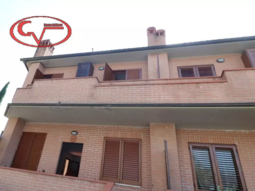 Immagine 2 di Villetta a schiera in vendita  in via pestello a Montevarchi