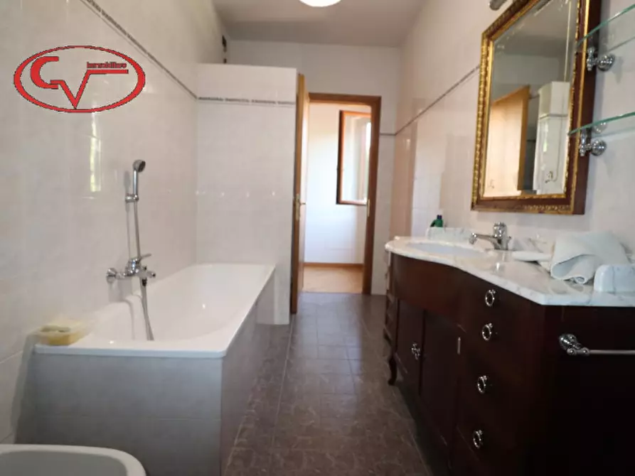 Immagine 33 di Villetta a schiera in vendita  in via pestello a Montevarchi