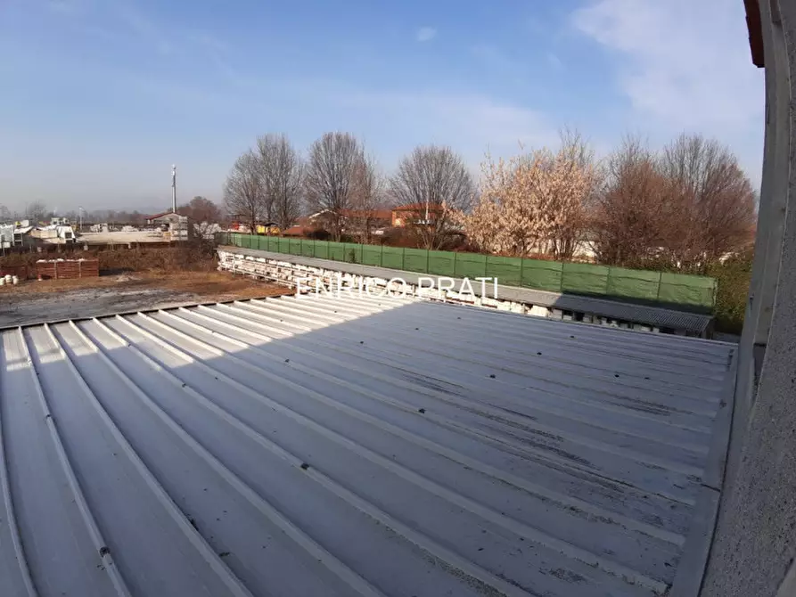 Immagine 9 di Terreno in vendita  a Nove