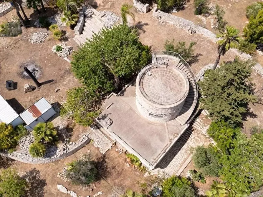 Immagine 6 di Villa in vendita  a Ugento