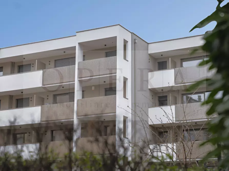 Immagine 8 di Appartamento in vendita  in Via Vicenza a Bolzano