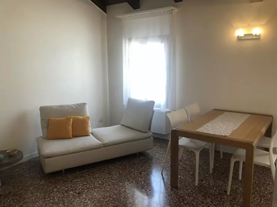 Immagine 4 di Appartamento in vendita  in via tempesta 40 a Noale