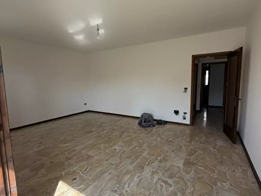 Immagine 3 di Appartamento in affitto  a Mestrino