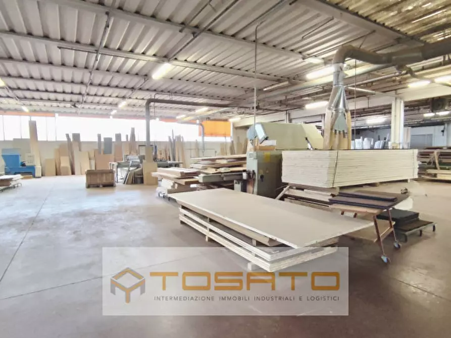 Immagine 1 di Capannone industriale in vendita  a Roverchiara